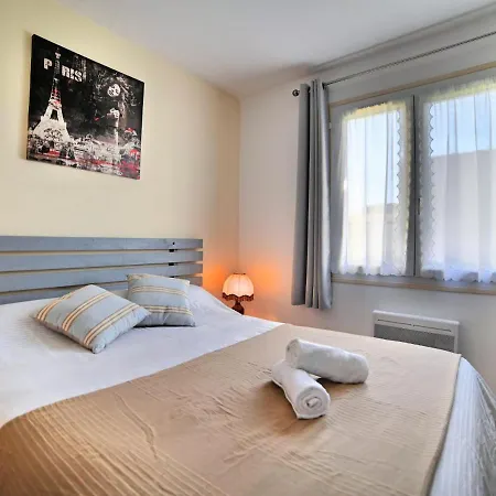 Holiday Les Lauriers Roses By Interhome Casa vacanze